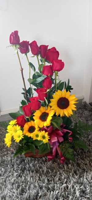 Espiral de girasoles y rosas R58