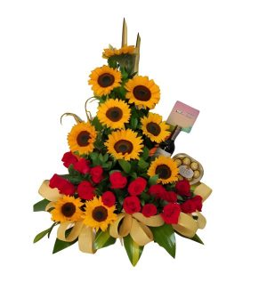 Arreglo 10 girasoles, rosas, vino y chocolates ferrero R116