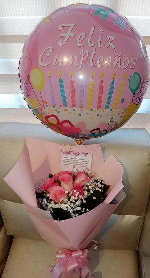 Bouquet de 6 rosas en papel coreano con globo metalizado grande R154